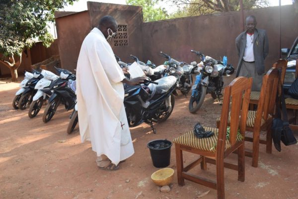 123ef481-70f2-41af-8a36-6a5186fe36f9