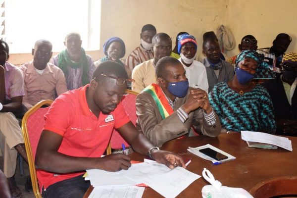 dc72a4fe-aa40-4fb5-bb00-3968acb00053