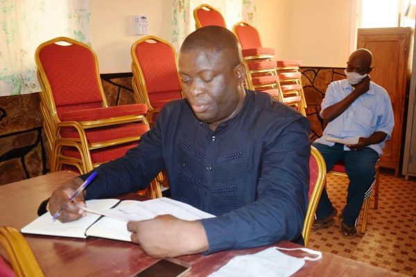 deaab67c-9b72-422c-a2d1-5ce2752ca5c3